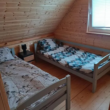 Drewniany Domek Na Kaszubach U Oli Niesiolowice Exterior photo